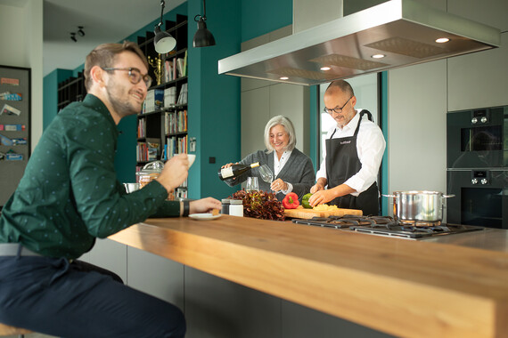 Das sind wir, Heike und Stefan und Niklas Regula. 